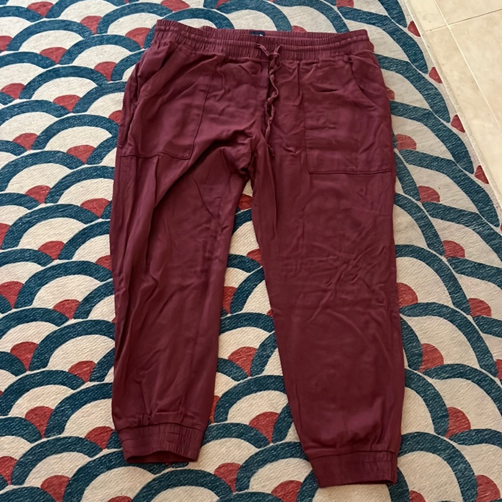 GAP Women's Maroon Drawstring Jogger Pants